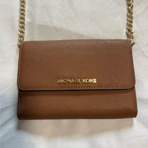Michael Kors Tan Crossbody Bag with Gold Chain w/*FREE bag charm!*